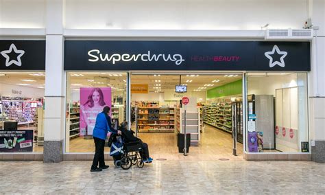 what time does superdrug close.